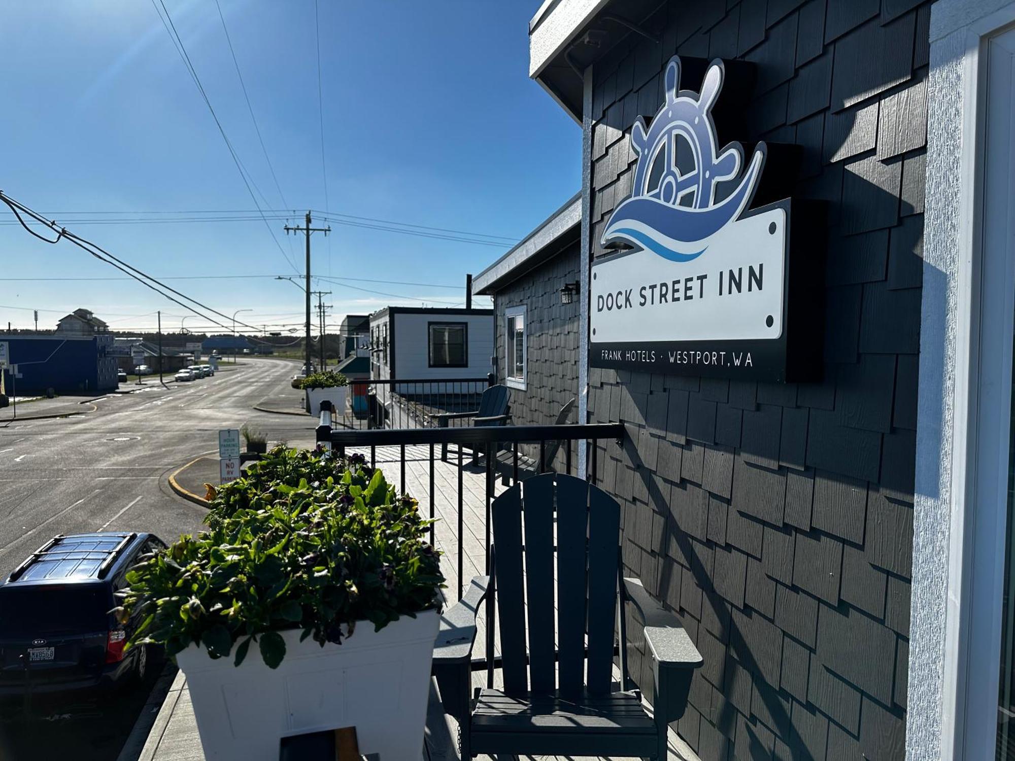 Dock Street Inn Уестпорт Екстериор снимка